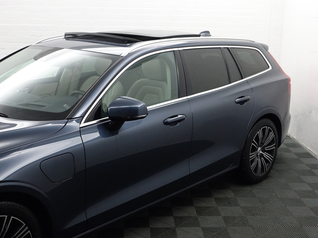 
								Volvo V60 2.0 T8 Twin Engine AWD Inscription- Design Leder, Panoramadak, Head Up, Memory, Blis, Xenon Led vol									