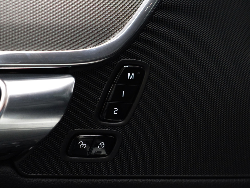 
Volvo V90 2.0 T4 Inscription Aut- Lane Assist, Head Up, Memory, Stuur/Stoelverwarming, Elek Trekhaak, Dynamic Select vol									