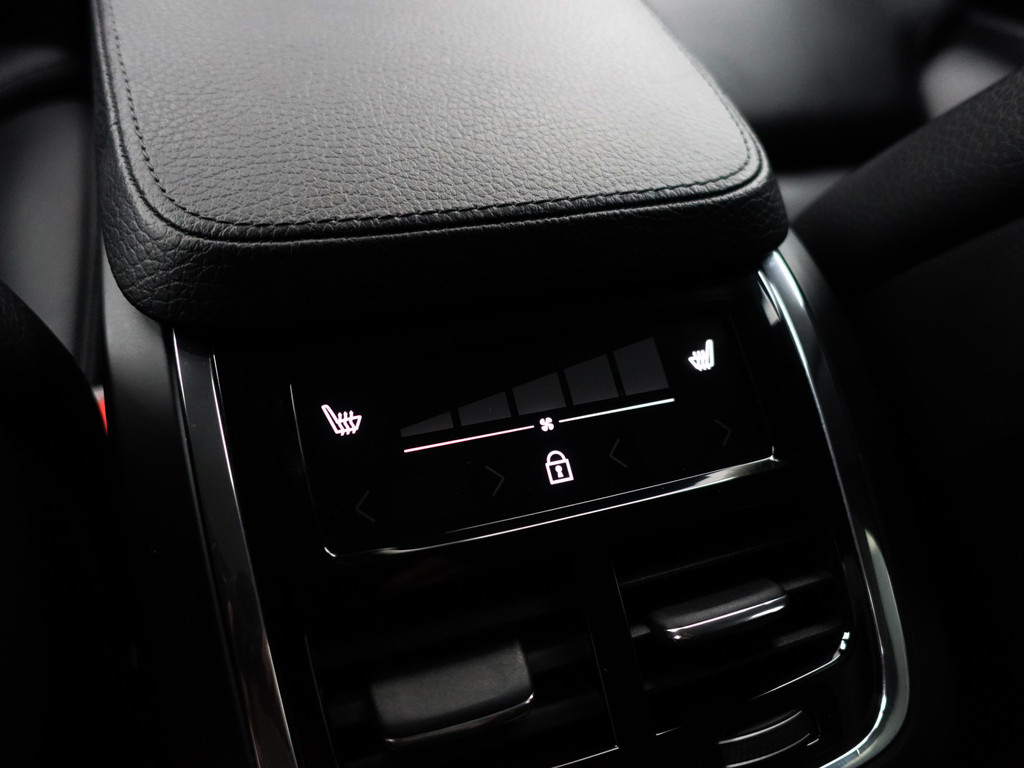 
Volvo V90 2.0 T4 Inscription Aut- Lane Assist, Head Up, Memory, Stuur/Stoelverwarming, Elek Trekhaak, Dynamic Select vol									