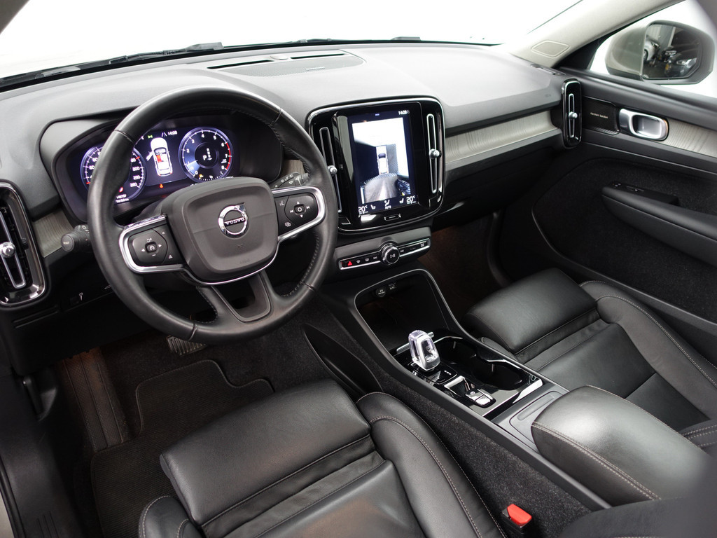 
								Volvo XC40 1.5 T3 Inscription Aut- Panodak, Harman Kardon, Stuur/Stoelverwarming, Lane Assist, Xenon Led, Virtual Cockpit vol									