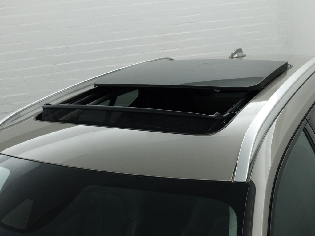 
								Volvo XC40 1.5 T3 Inscription Aut- Panodak, Harman Kardon, Stuur/Stoelverwarming, Lane Assist, Xenon Led, Virtual Cockpit vol									
