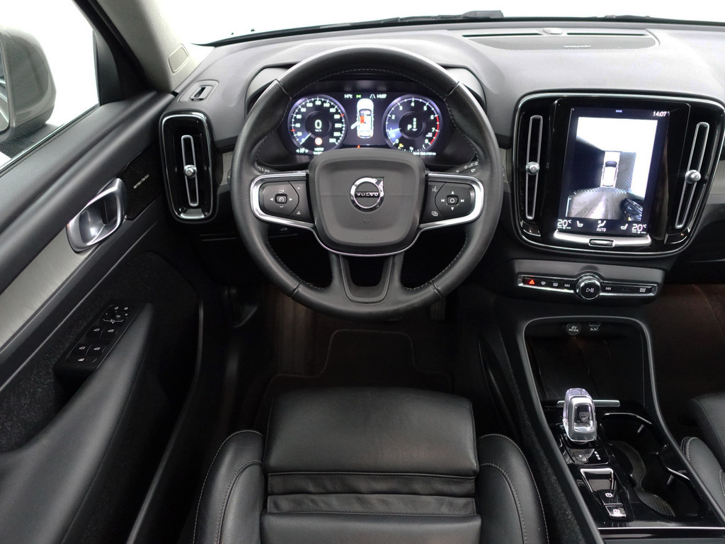 
								Volvo XC40 1.5 T3 Inscription Aut- Panodak, Harman Kardon, Stuur/Stoelverwarming, Lane Assist, Xenon Led, Virtual Cockpit vol									