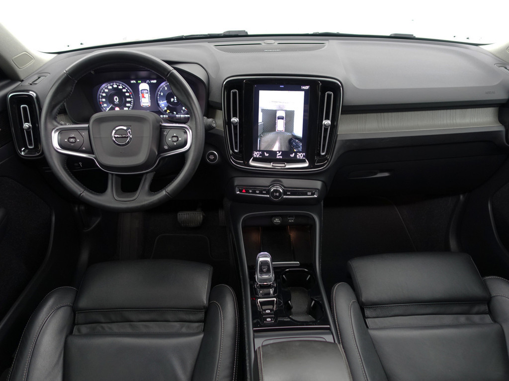 
								Volvo XC40 1.5 T3 Inscription Aut- Panodak, Harman Kardon, Stuur/Stoelverwarming, Lane Assist, Xenon Led, Virtual Cockpit vol									