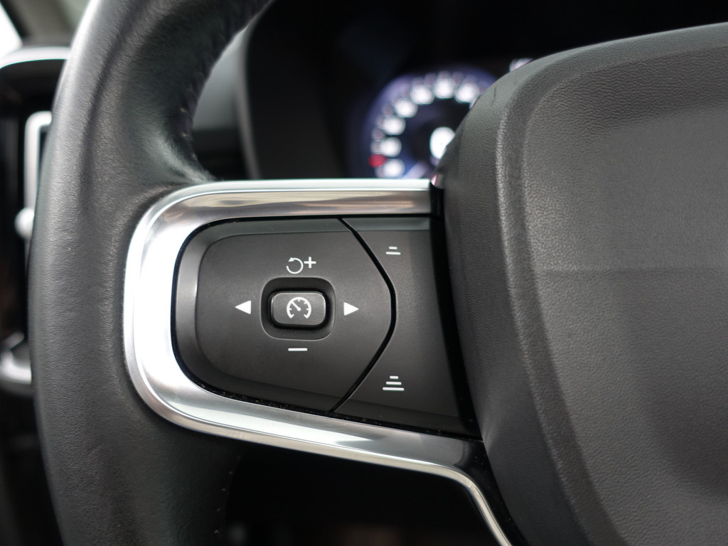 
								Volvo XC40 1.5 T3 Inscription Aut- Panodak, Harman Kardon, Stuur/Stoelverwarming, Lane Assist, Xenon Led, Virtual Cockpit vol									