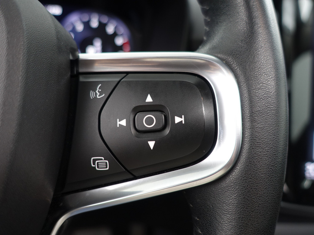 
								Volvo XC40 1.5 T3 Inscription Aut- Panodak, Harman Kardon, Stuur/Stoelverwarming, Lane Assist, Xenon Led, Virtual Cockpit vol									