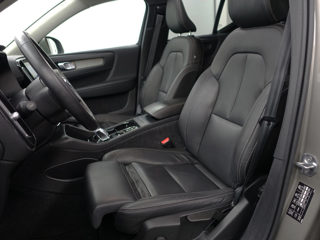 
								Volvo XC40 1.5 T3 Inscription Aut- Panodak, Harman Kardon, Stuur/Stoelverwarming, Lane Assist, Xenon Led, Virtual Cockpit vol									