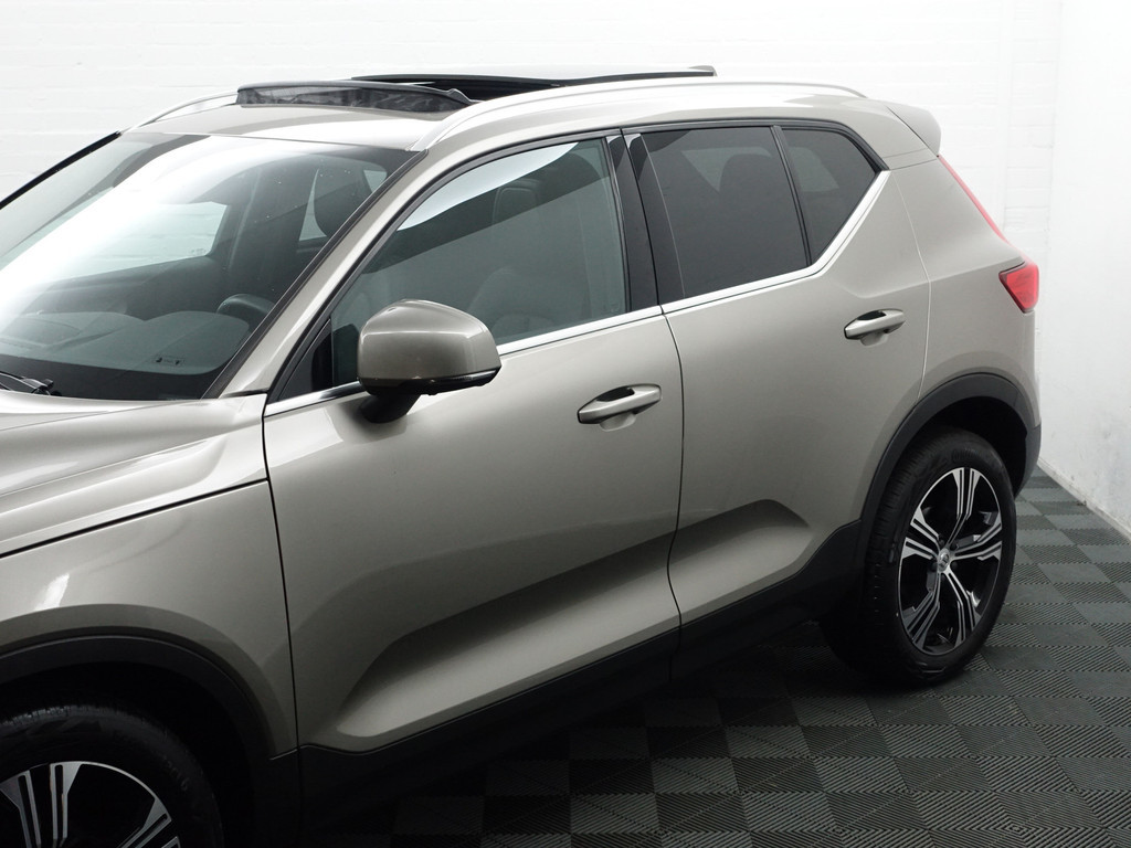 
								Volvo XC40 1.5 T3 Inscription Aut- Panodak, Harman Kardon, Stuur/Stoelverwarming, Lane Assist, Xenon Led, Virtual Cockpit vol									