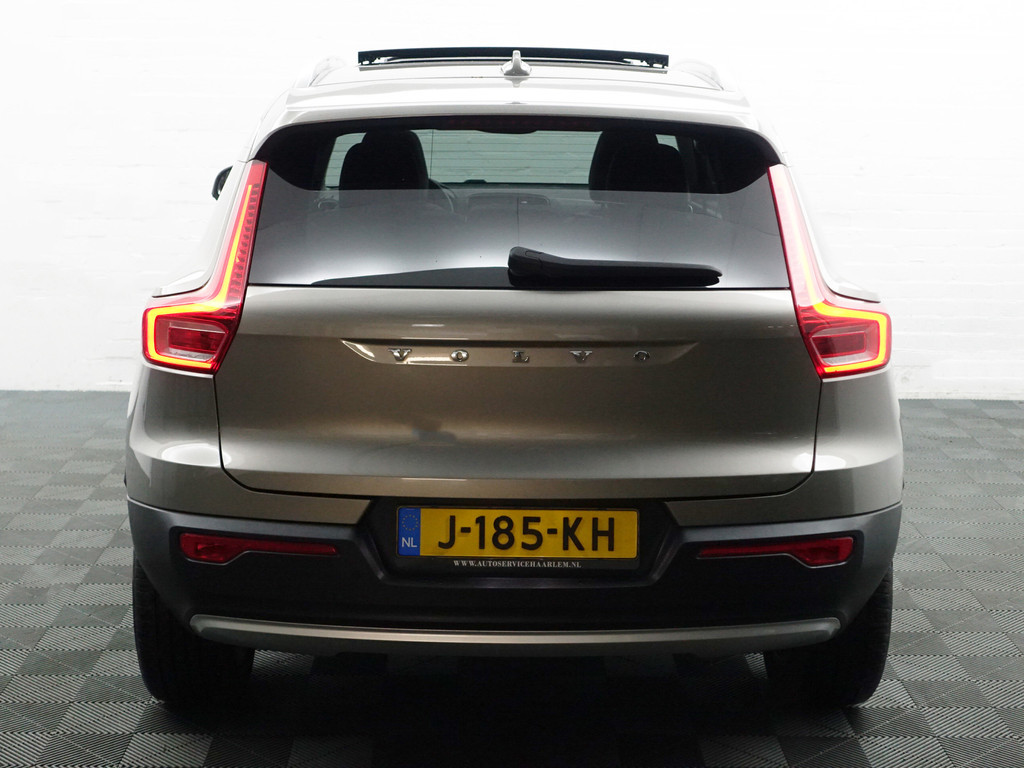 
								Volvo XC40 1.5 T3 Inscription Aut- Panodak, Harman Kardon, Stuur/Stoelverwarming, Lane Assist, Xenon Led, Virtual Cockpit vol									