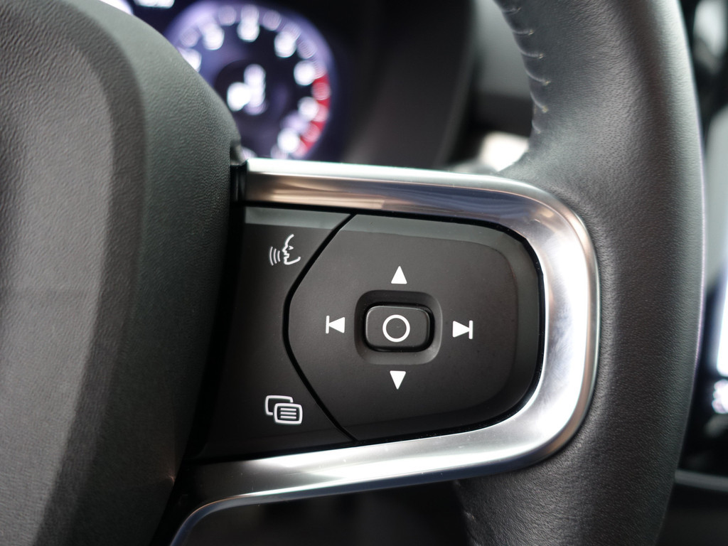 
Volvo XC40 1.5 T2 Inscription Aut- Harman Kardon, Xenon Led, Camera, Lane Assist, Blis, Virtual Cockpit vol									