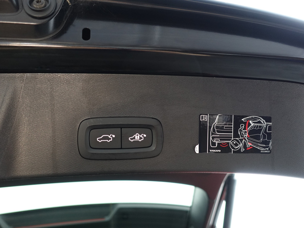 
Volvo XC40 1.5 T2 Inscription Aut- Harman Kardon, Xenon Led, Camera, Lane Assist, Blis, Virtual Cockpit vol									