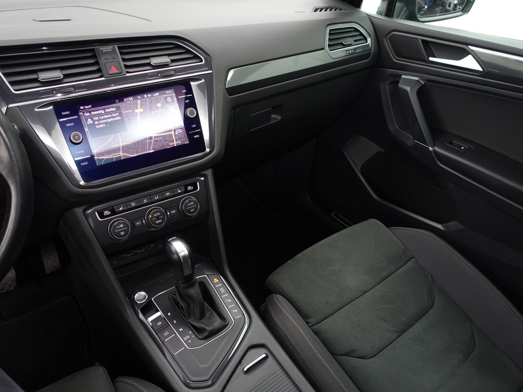 
Volkswagen Tiguan Allspace 1.5 TSI R-line+ Aut- 7 Pers, Panodak, Stoelmassage, Keyless, Virtual Cockpit, Park Pilot, ACC, Dynamic Select vol									