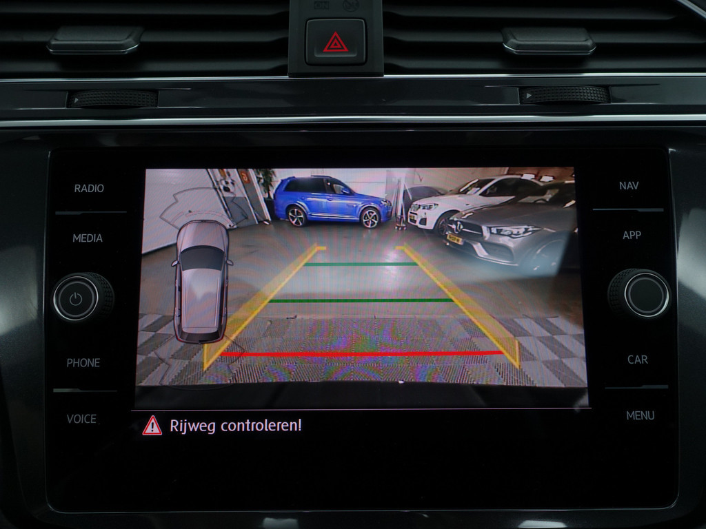 
Volkswagen Tiguan Allspace 1.5 TSI R-line+ Aut- 7 Pers, Panodak, Stoelmassage, Keyless, Virtual Cockpit, Park Pilot, ACC, Dynamic Select vol									