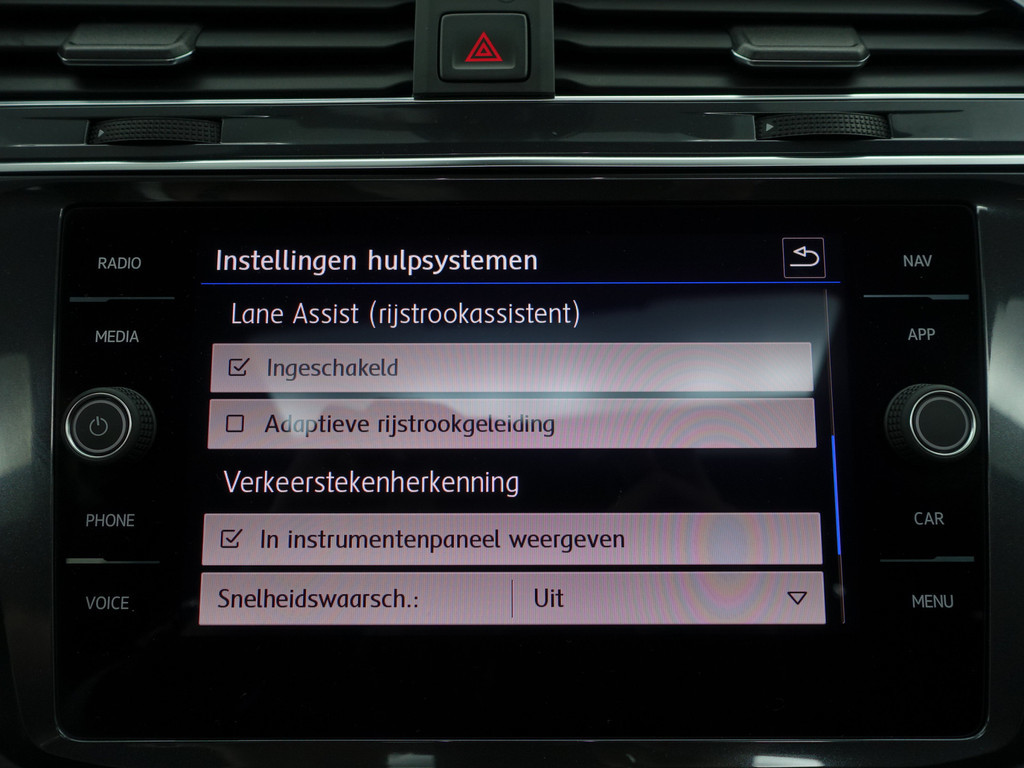 
Volkswagen Tiguan Allspace 1.5 TSI R-line+ Aut- 7 Pers, Panodak, Stoelmassage, Keyless, Virtual Cockpit, Park Pilot, ACC, Dynamic Select vol									