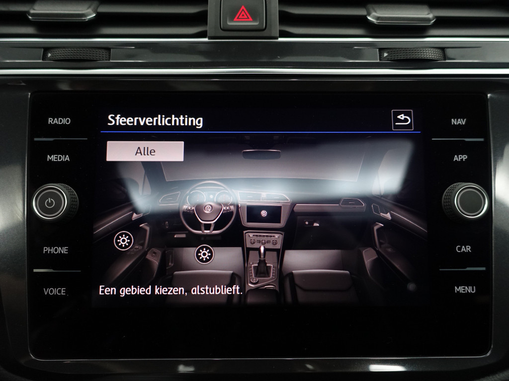 
Volkswagen Tiguan Allspace 1.5 TSI R-line+ Aut- 7 Pers, Panodak, Stoelmassage, Keyless, Virtual Cockpit, Park Pilot, ACC, Dynamic Select vol									