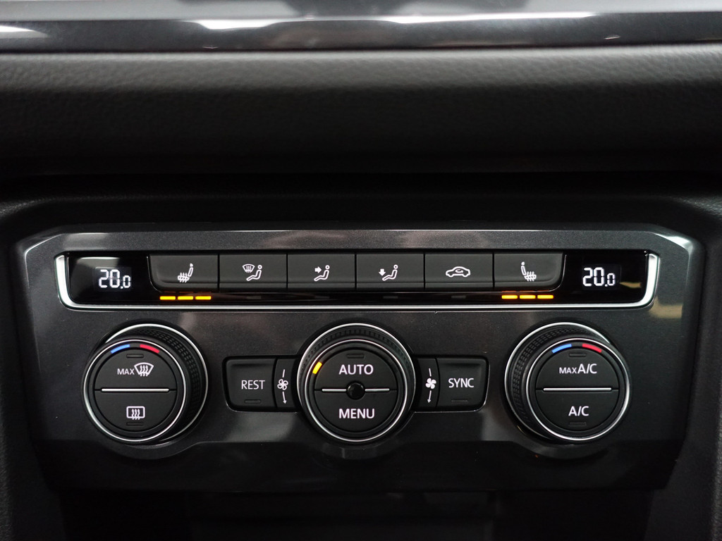 
Volkswagen Tiguan Allspace 1.5 TSI R-line+ Aut- 7 Pers, Panodak, Stoelmassage, Keyless, Virtual Cockpit, Park Pilot, ACC, Dynamic Select vol									