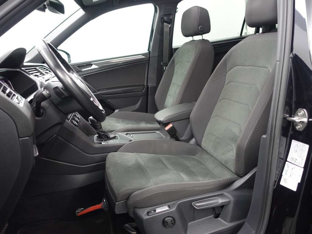 
Volkswagen Tiguan Allspace 1.5 TSI R-line+ Aut- 7 Pers, Panodak, Stoelmassage, Keyless, Virtual Cockpit, Park Pilot, ACC, Dynamic Select vol									