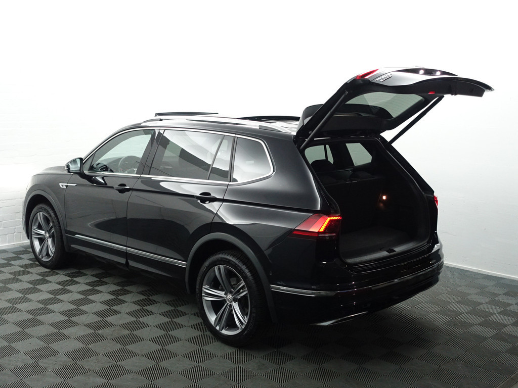 
Volkswagen Tiguan Allspace 1.5 TSI R-line+ Aut- 7 Pers, Panodak, Stoelmassage, Keyless, Virtual Cockpit, Park Pilot, ACC, Dynamic Select vol									