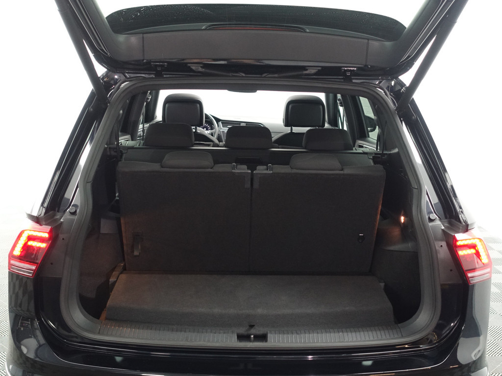 
Volkswagen Tiguan Allspace 1.5 TSI R-line+ Aut- 7 Pers, Panodak, Stoelmassage, Keyless, Virtual Cockpit, Park Pilot, ACC, Dynamic Select vol									