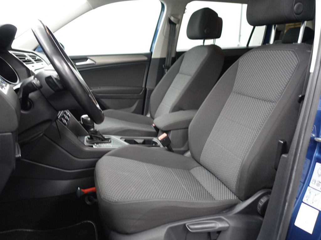 
Volkswagen Tiguan Allspace 1.4 TSI Highline Aut- 7 Pers, Carplay, Park Assist, Led, Ada Cruise, Clima vol									