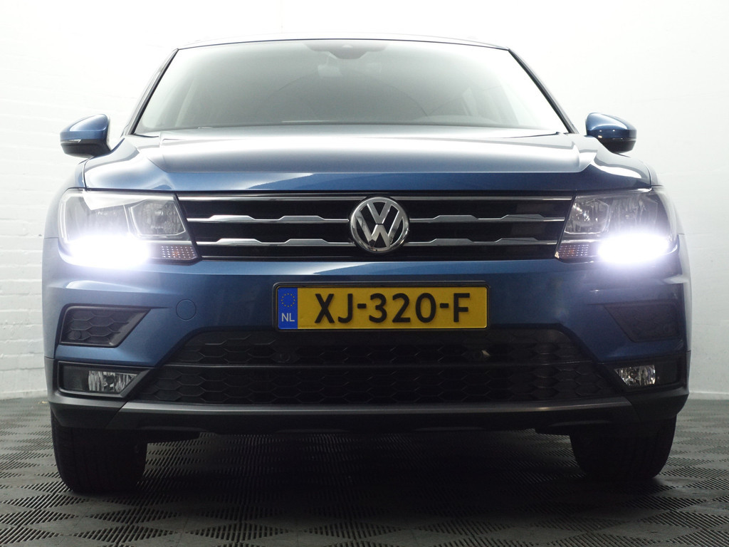 
Volkswagen Tiguan Allspace 1.4 TSI Highline Aut- 7 Pers, Carplay, Park Assist, Led, Ada Cruise, Clima vol									