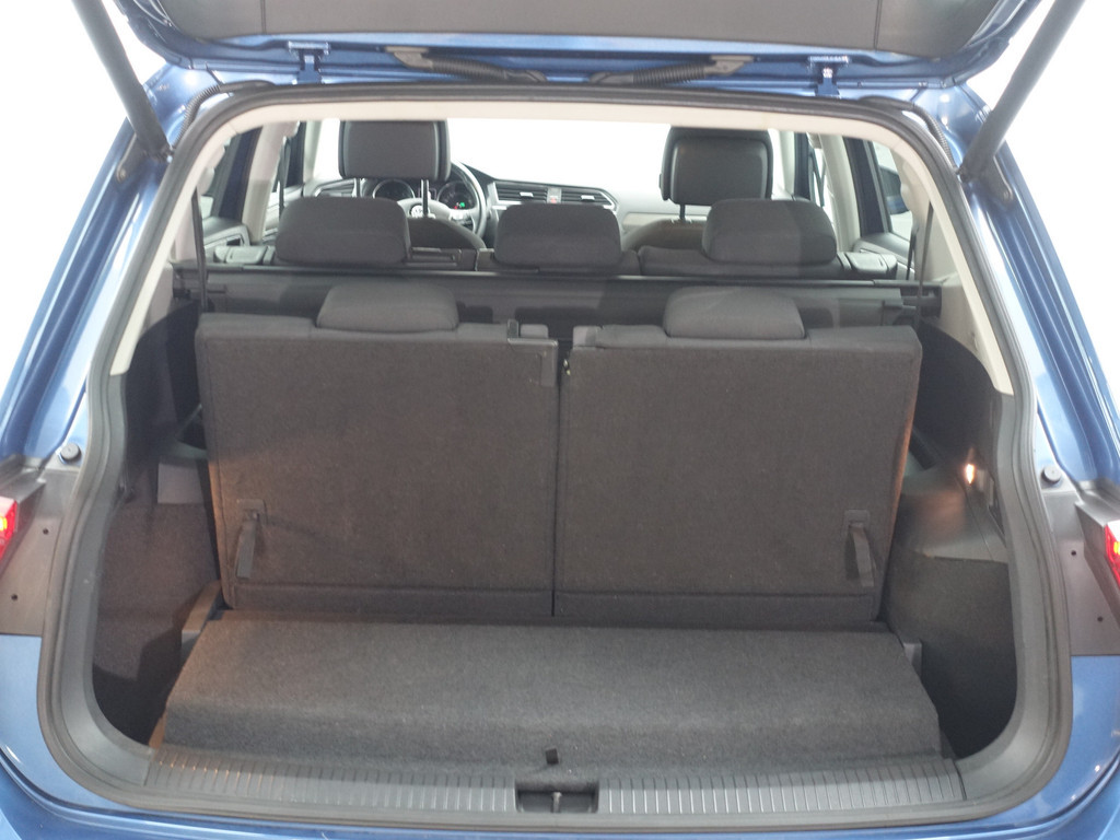 
Volkswagen Tiguan Allspace 1.4 TSI Highline Aut- 7 Pers, Carplay, Park Assist, Led, Ada Cruise, Clima vol									