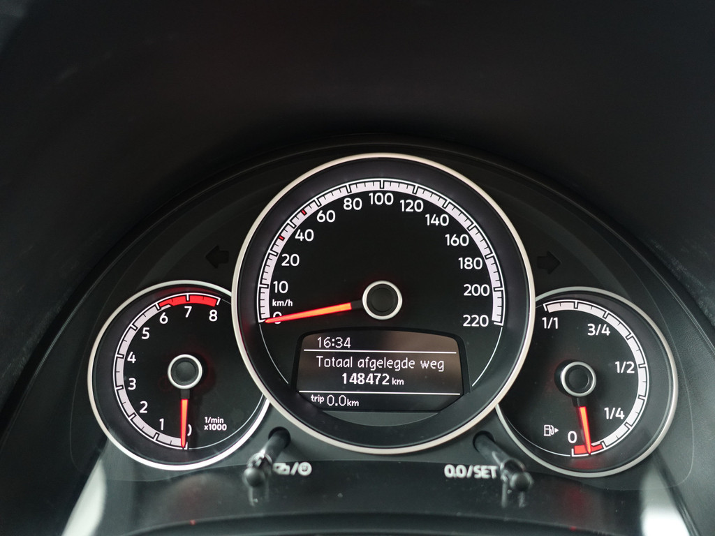 
Volkswagen up! 1.0 BMT R Line- Bluetooth audio, Cruise, Clima, Led, Carbon Interieur Afwerking, Privacy Glass vol									