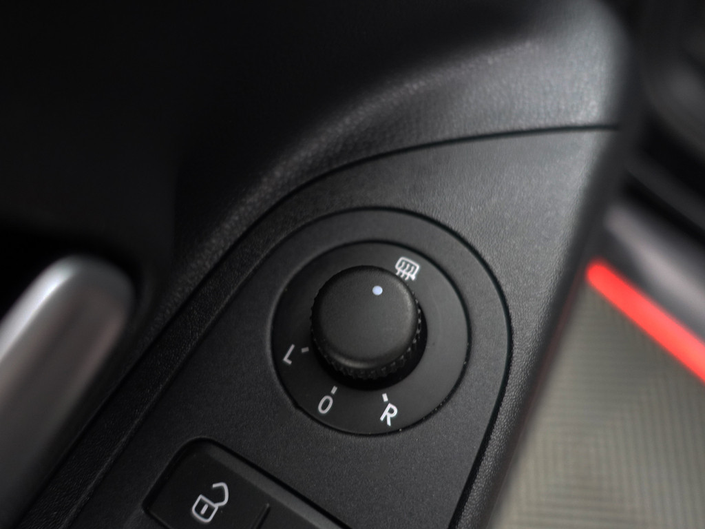 
Volkswagen up! 1.0 BMT R Line- Bluetooth audio, Cruise, Clima, Led, Carbon Interieur Afwerking, Privacy Glass vol									