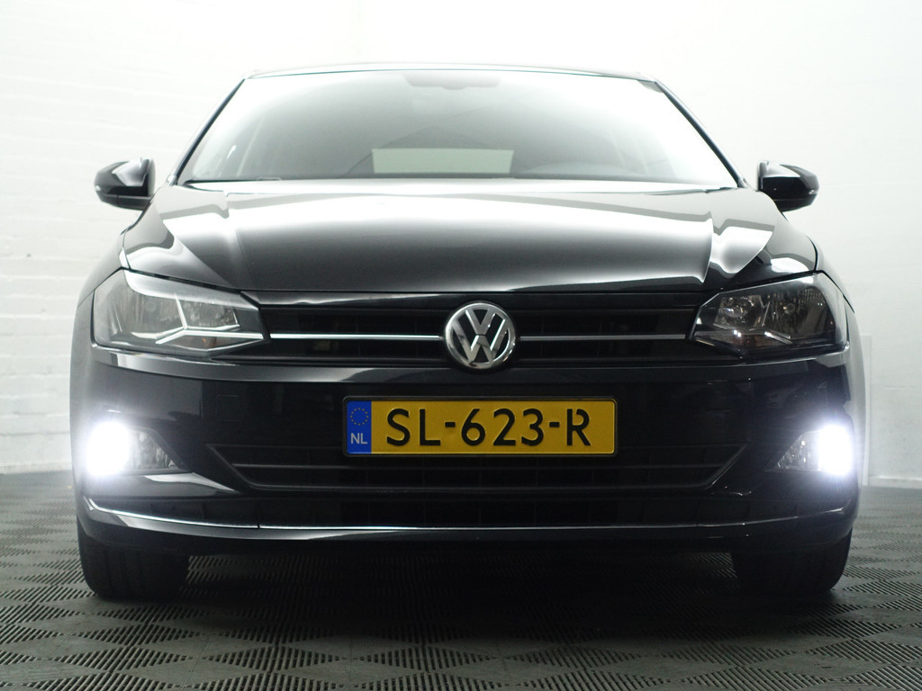 
Volkswagen Polo 1.0 TSI R-line Aut- Virtual cockpit, CarPlay, Dynamic Select, Park Assist, Ada Cruise vol									