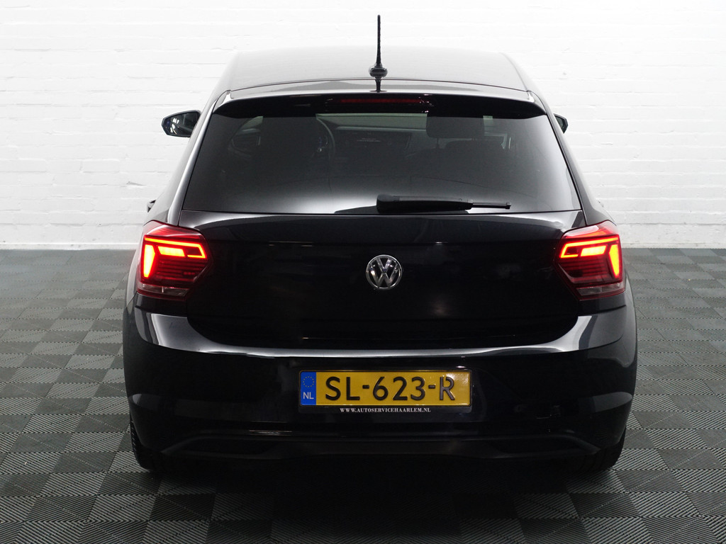 
Volkswagen Polo 1.0 TSI R-line Aut- Virtual cockpit, CarPlay, Dynamic Select, Park Assist, Ada Cruise vol									
