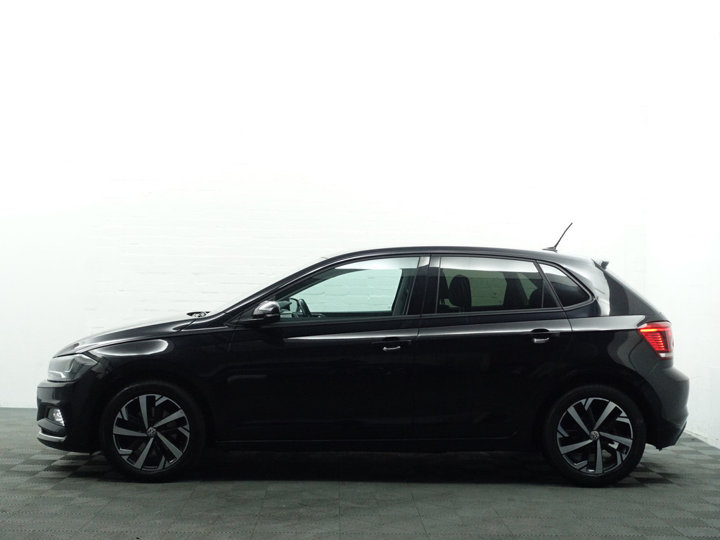
Volkswagen Polo 1.0 TSI R-line Aut- Virtual cockpit, CarPlay, Dynamic Select, Park Assist, Ada Cruise vol									