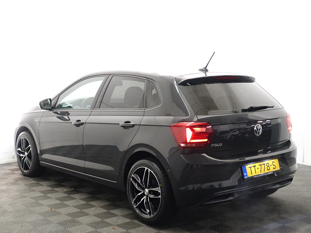 
Volkswagen Polo 1.0 TSI Highline+ Aut- Park Pilot, Park Assist, Ada Cruise, Carplay, Navi, Clima vol									