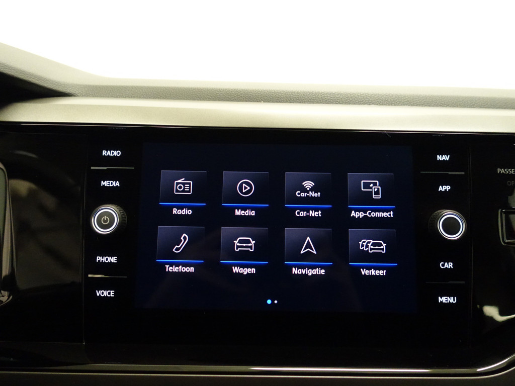 
Volkswagen Polo 1.0 TSI Highline+ Aut- Park Pilot, Park Assist, Ada Cruise, Carplay, Navi, Clima vol									