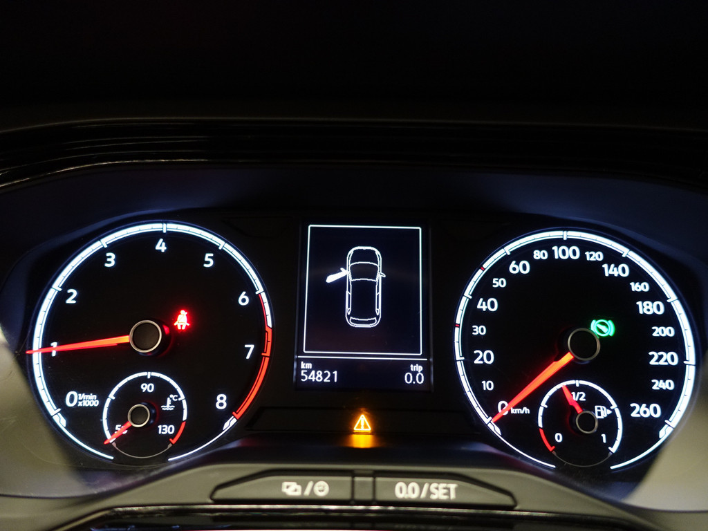 
Volkswagen Polo 1.0 TSI Highline+ Aut- Park Pilot, Park Assist, Ada Cruise, Carplay, Navi, Clima vol									