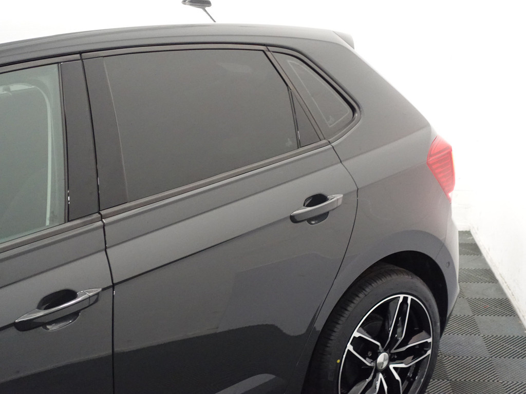 
Volkswagen Polo 1.0 TSI Highline+ Aut- Park Pilot, Park Assist, Ada Cruise, Carplay, Navi, Clima vol									