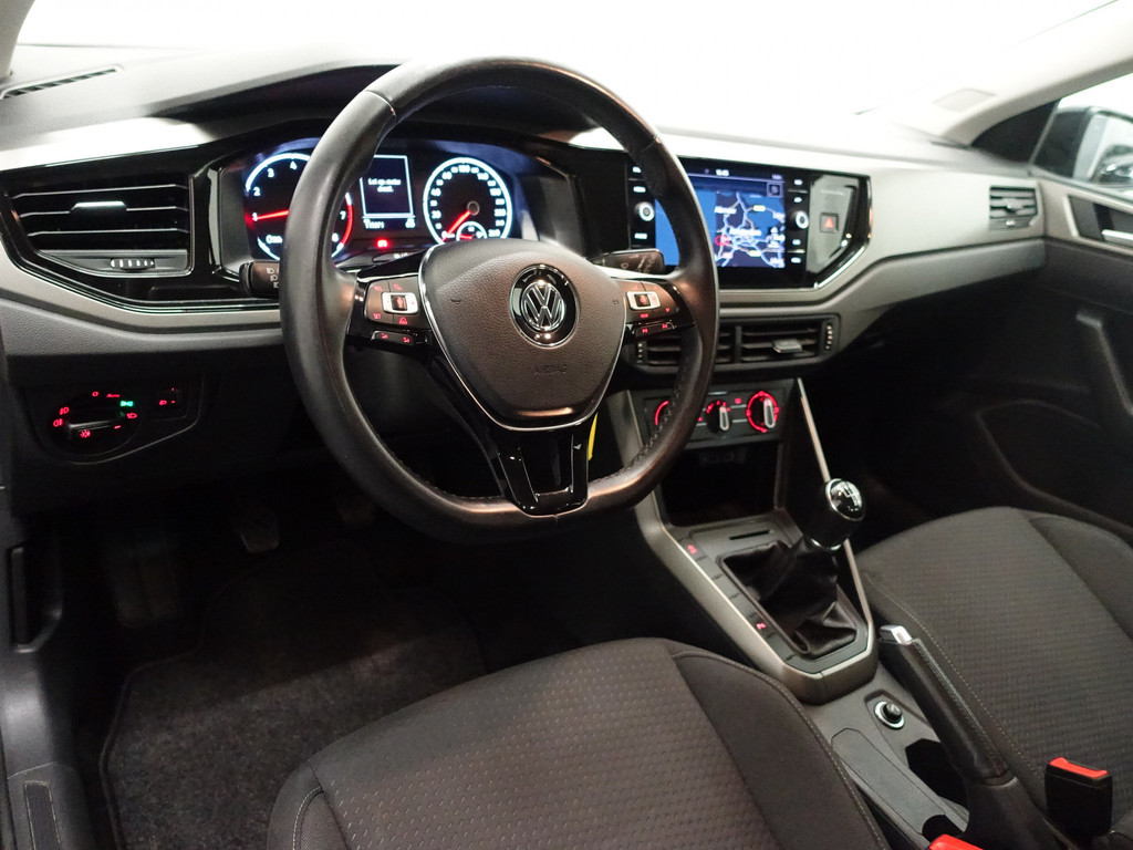 
								Volkswagen Polo 1.0 TSI Highline+ Carplay, Led, Park Assist, Navi, Clima, Ada Cruise vol									