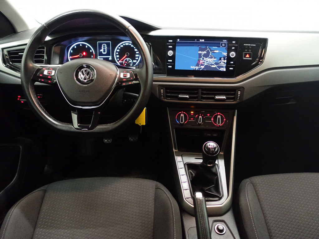 
								Volkswagen Polo 1.0 TSI Highline+ Carplay, Led, Park Assist, Navi, Clima, Ada Cruise vol									