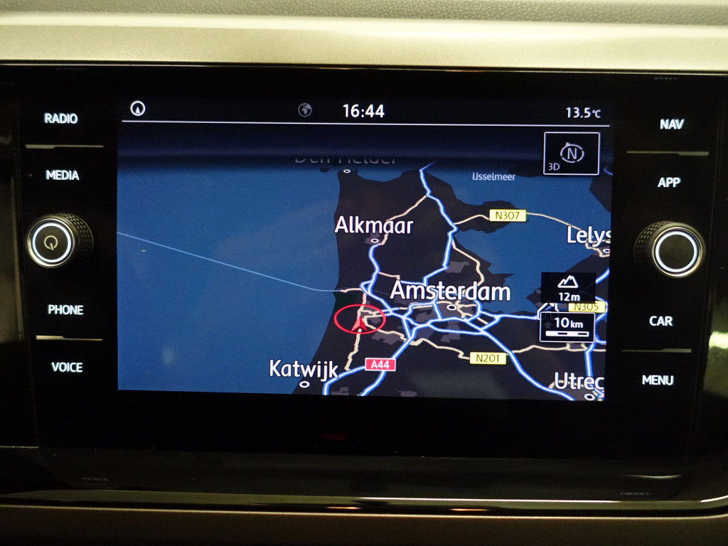 
								Volkswagen Polo 1.0 TSI Highline+ Carplay, Led, Park Assist, Navi, Clima, Ada Cruise vol									