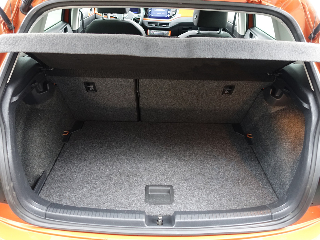 
								Volkswagen Polo 1.0 TSI R Line Aut- Panodak, Xenon Led, Dynamic Select, CarPlay, Camera, Virtual Cockpit, Park Assist, Park Pilot vol									