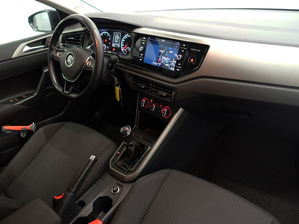 
								Volkswagen Polo 1.0 TSI Highline+ Carplay, Led, Park Assist, Navi, Clima, Ada Cruise vol									