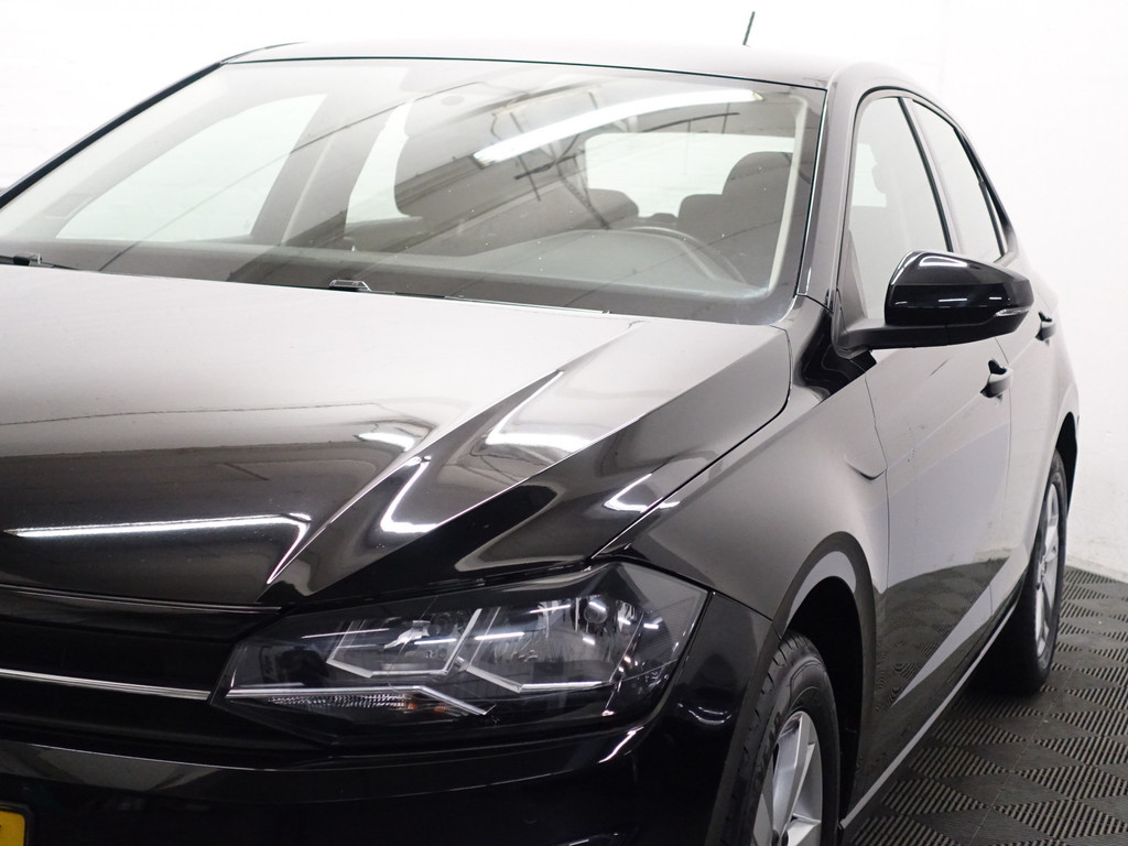 
								Volkswagen Polo 1.0 TSI Highline+ Carplay, Led, Park Assist, Navi, Clima, Ada Cruise vol									