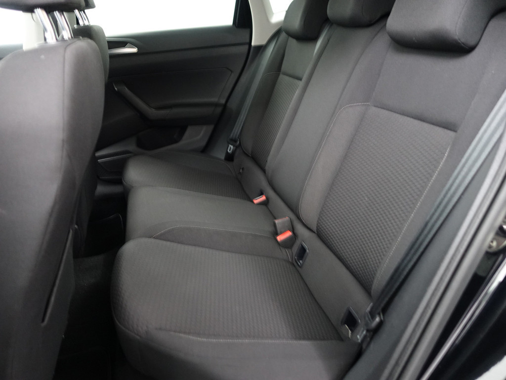 
Volkswagen Polo 1.0 TSI Highline Aut- Keyless, Stoelverwarming, Park Assist, Led, Front Assist, Cruise vol									