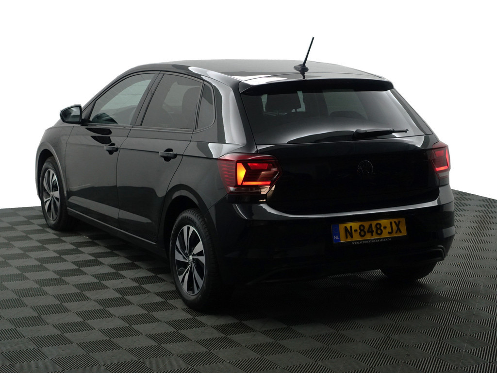 
Volkswagen Polo 1.0 TSI Highline Aut- Keyless, Stoelverwarming, Park Assist, Led, Front Assist, Cruise vol									