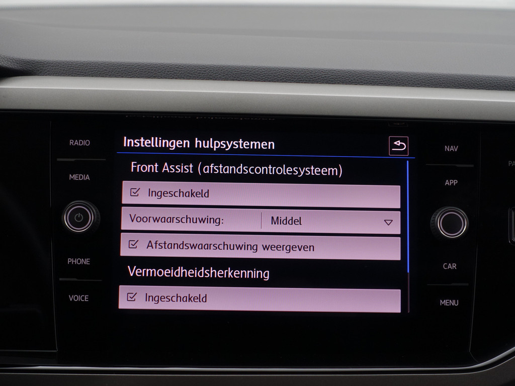 
Volkswagen Polo 1.0 TSI Highline Aut- Keyless, Stoelverwarming, Park Assist, Led, Front Assist, Cruise vol									