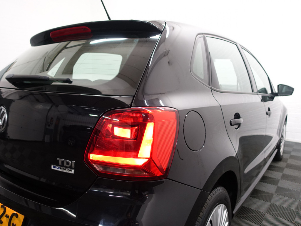 
Volkswagen Polo 1.4 TDI Highline Bluemotion – Navi, Clima, Cruise, Dealer onderhouden vol									