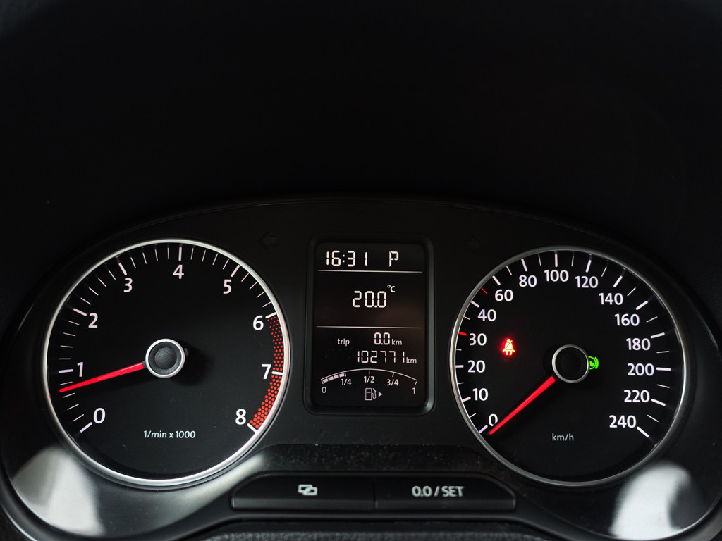 
Volkswagen Polo 1.4-16V Highline Aut- Nap 102dkm, Park Assist, Cruise, Clima, Elek Pakket vol									