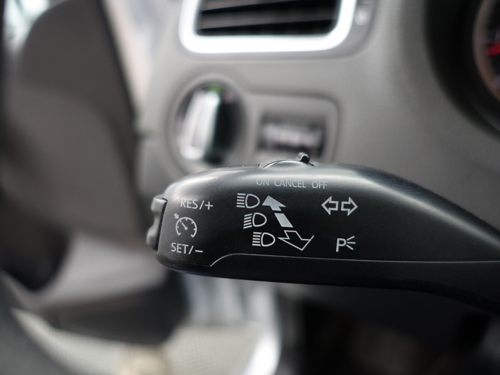 
Volkswagen Polo 1.4-16V Highline Aut- Nap 102dkm, Park Assist, Cruise, Clima, Elek Pakket vol									