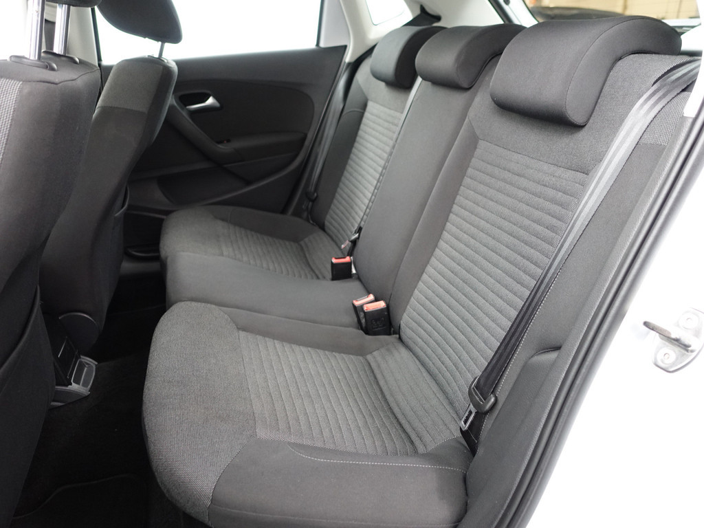 
Volkswagen Polo 1.4-16V Highline Aut- Nap 102dkm, Park Assist, Cruise, Clima, Elek Pakket vol									