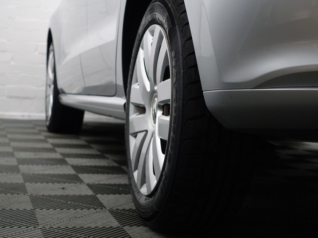 
Volkswagen Polo 1.4-16V Highline Aut- Nap 102dkm, Park Assist, Cruise, Clima, Elek Pakket vol									