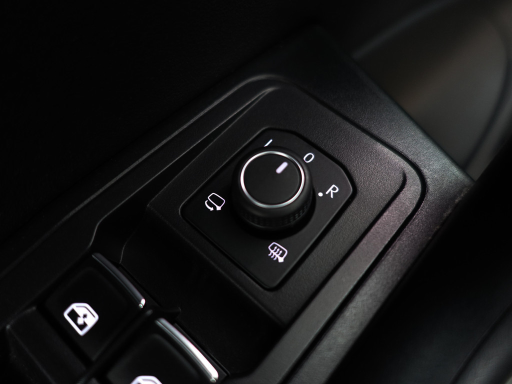 
Volkswagen T-Roc 1.5 TSI R-Line Business+ Aut- Panodak, Carplay, Ada Cruise, Camera, Park Assist, Park Pilot, Xenon Led vol									