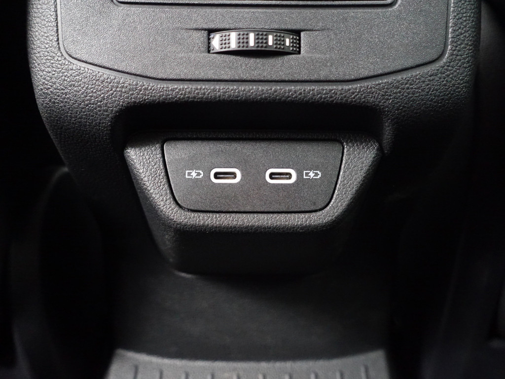 
Volkswagen T-Roc 1.5 TSI R-Line Business+ Aut- Panodak, Carplay, Ada Cruise, Camera, Park Assist, Park Pilot, Xenon Led vol									